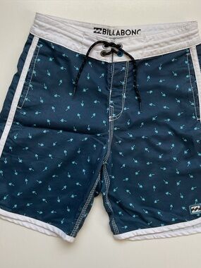 Billabong Boys/Youth 25 (Sz 10) Board Shorts/Swim Trunks, Blue, White